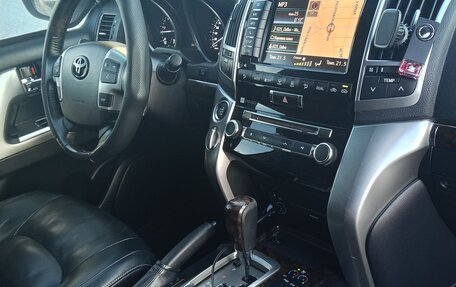 Toyota Land Cruiser 200, 2013 год, 3 790 000 рублей, 15 фотография