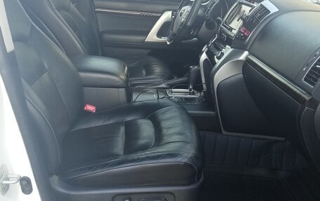 Toyota Land Cruiser 200, 2013 год, 3 790 000 рублей, 18 фотография