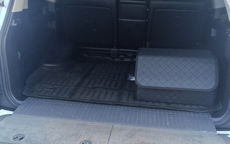 Toyota Land Cruiser 200, 2013 год, 3 790 000 рублей, 24 фотография