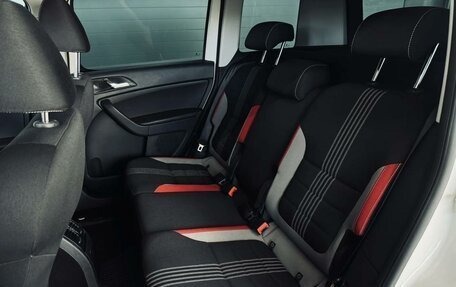 Skoda Yeti I рестайлинг, 2017 год, 1 670 000 рублей, 20 фотография