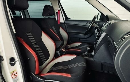 Skoda Yeti I рестайлинг, 2017 год, 1 670 000 рублей, 22 фотография