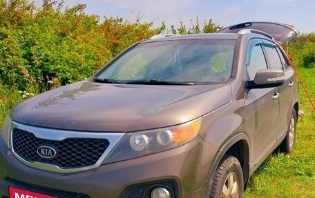 KIA Sorento II рестайлинг, 2010 год, 850 000 рублей, 1 фотография