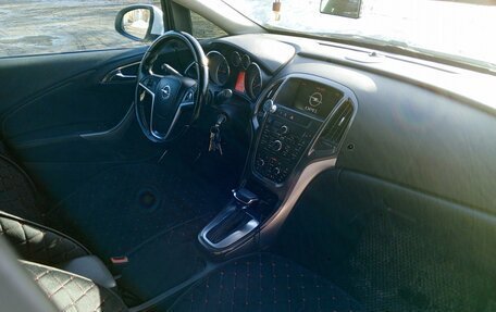 Opel Astra J, 2011 год, 745 000 рублей, 2 фотография