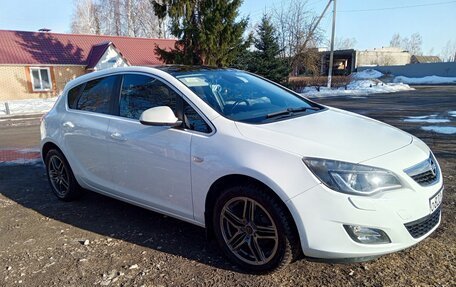 Opel Astra J, 2011 год, 745 000 рублей, 10 фотография