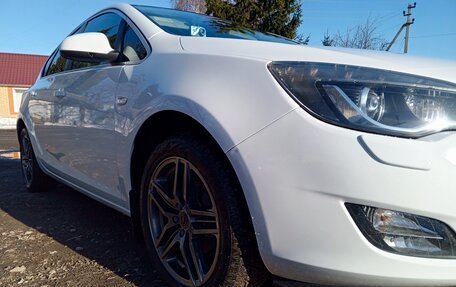 Opel Astra J, 2011 год, 745 000 рублей, 13 фотография