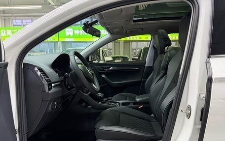 Skoda Karoq I, 2021 год, 2 008 000 рублей, 9 фотография