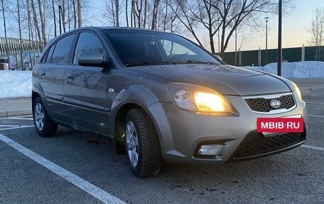 KIA Rio II, 2010 год, 420 000 рублей, 3 фотография