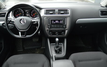 Volkswagen Jetta VI, 2018 год, 1 600 000 рублей, 8 фотография