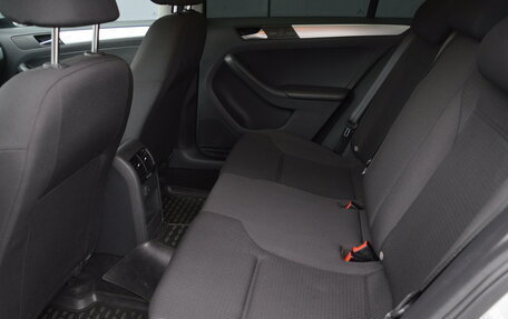 Volkswagen Jetta VI, 2018 год, 1 600 000 рублей, 15 фотография