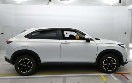 Honda Vezel, 2022 год, 2 140 000 рублей, 5 фотография