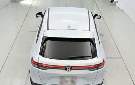 Honda Vezel, 2022 год, 2 140 000 рублей, 7 фотография