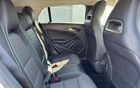 Mercedes-Benz CLA, 2018 год, 1 150 000 рублей, 15 фотография