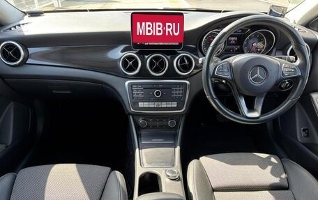 Mercedes-Benz CLA, 2018 год, 1 150 000 рублей, 10 фотография