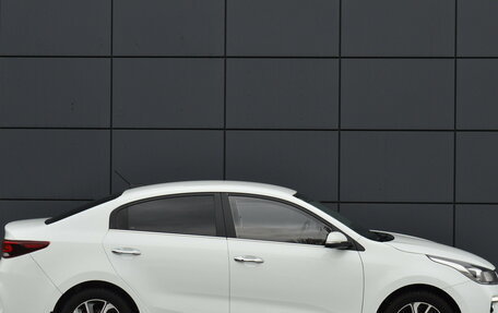 KIA Rio IV, 2018 год, 1 300 000 рублей, 4 фотография