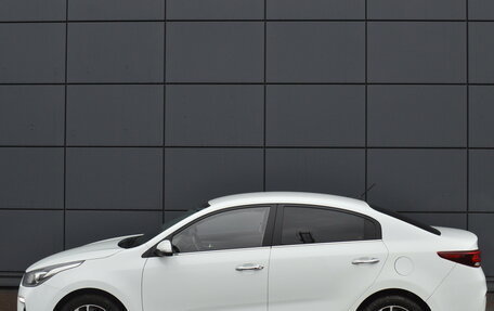 KIA Rio IV, 2018 год, 1 300 000 рублей, 3 фотография