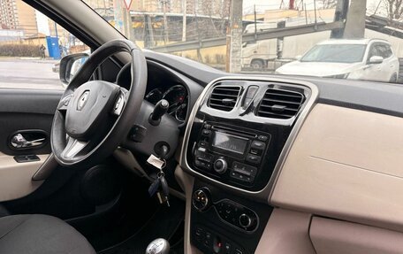 Renault Logan II, 2015 год, 749 000 рублей, 12 фотография