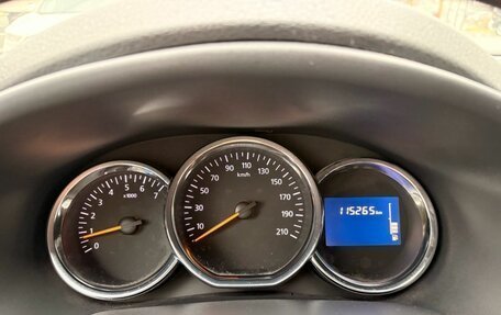 Renault Logan II, 2015 год, 749 000 рублей, 13 фотография