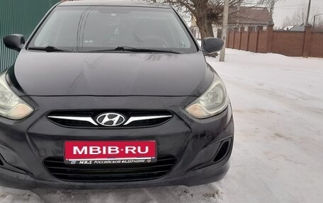 Hyundai Solaris II рестайлинг, 2012 год, 585 000 рублей, 4 фотография