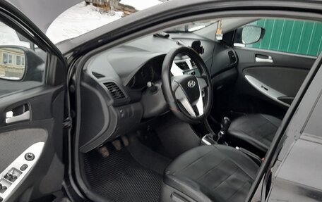 Hyundai Solaris II рестайлинг, 2012 год, 585 000 рублей, 6 фотография