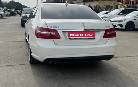 Mercedes-Benz E-Класс, 2011 год, 1 450 000 рублей, 2 фотография