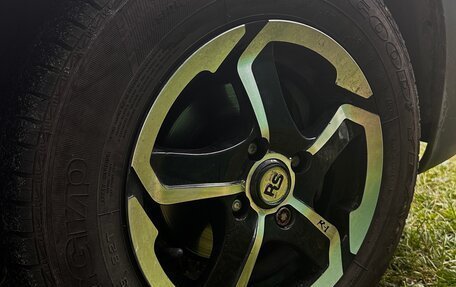 Mazda Demio III (DE), 2001 год, 250 000 рублей, 3 фотография