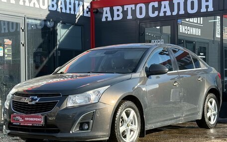 Chevrolet Cruze II, 2013 год, 700 000 рублей, 6 фотография