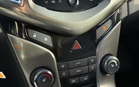 Chevrolet Cruze II, 2013 год, 700 000 рублей, 25 фотография