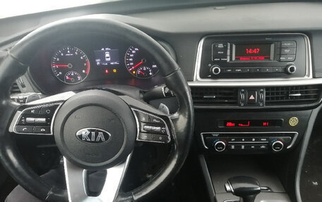 KIA Optima IV, 2018 год, 1 400 000 рублей, 8 фотография