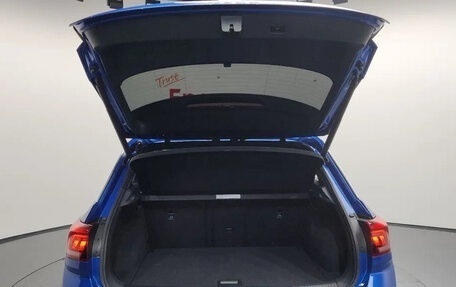 Volkswagen T-Roc I, 2022 год, 1 660 000 рублей, 4 фотография