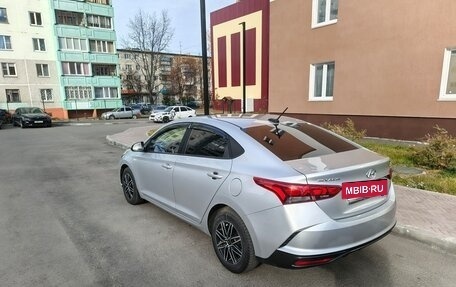 Hyundai Solaris II рестайлинг, 2021 год, 1 450 000 рублей, 2 фотография