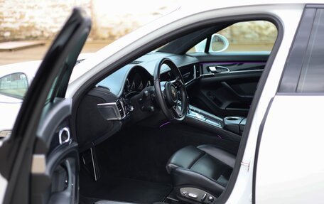 Porsche Panamera II рестайлинг, 2012 год, 2 900 000 рублей, 35 фотография