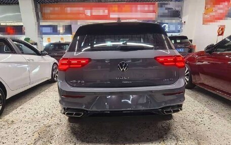 Volkswagen Golf VIII, 2023 год, 2 000 000 рублей, 3 фотография