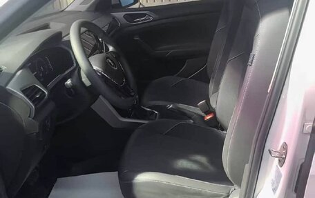 Volkswagen T-Cross I, 2022 год, 1 700 000 рублей, 8 фотография