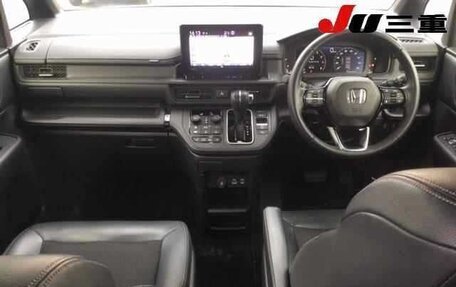 Honda Stepwgn, 2023 год, 2 230 000 рублей, 6 фотография