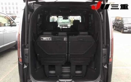 Honda Stepwgn, 2023 год, 2 230 000 рублей, 10 фотография