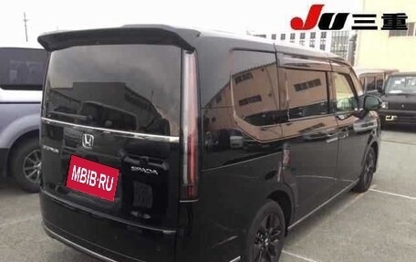 Honda Stepwgn, 2023 год, 2 230 000 рублей, 3 фотография