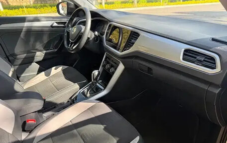 Volkswagen T-Roc I, 2022 год, 1 265 000 рублей, 11 фотография