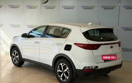 KIA Sportage IV рестайлинг, 2021 год, 1 699 000 рублей, 5 фотография