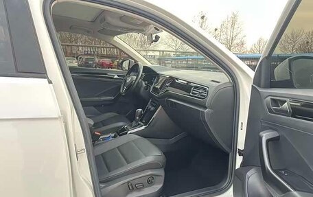 Volkswagen T-Roc I, 2022 год, 1 986 000 рублей, 12 фотография