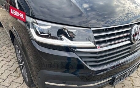 Volkswagen Multivan T6 рестайлинг, 2024 год, 5 870 000 рублей, 5 фотография