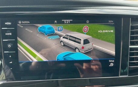 Volkswagen Multivan T6 рестайлинг, 2024 год, 5 870 000 рублей, 20 фотография