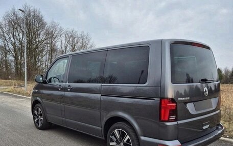 Volkswagen Multivan T6 рестайлинг, 2024 год, 5 440 000 рублей, 5 фотография