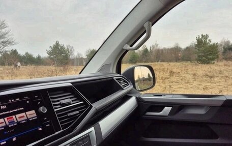 Volkswagen Multivan T6 рестайлинг, 2024 год, 5 440 000 рублей, 17 фотография