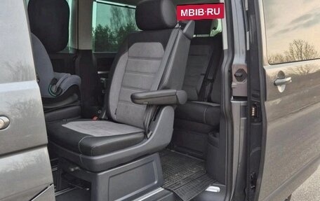 Volkswagen Multivan T6 рестайлинг, 2024 год, 5 440 000 рублей, 13 фотография