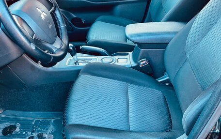 Mitsubishi Outlander III рестайлинг 3, 2015 год, 1 550 000 рублей, 6 фотография