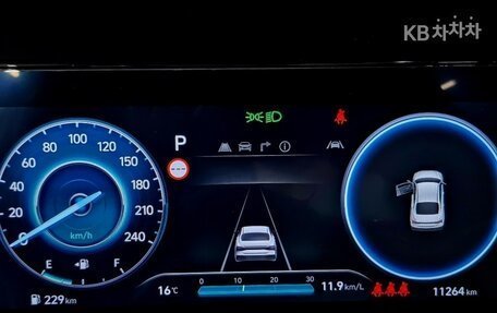 Hyundai Avante, 2023 год, 1 880 000 рублей, 10 фотография