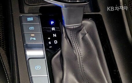 Hyundai Avante, 2023 год, 1 880 000 рублей, 13 фотография