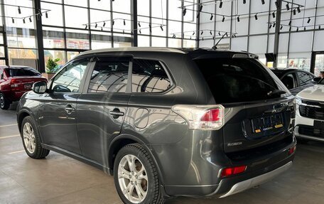 Mitsubishi Outlander III рестайлинг 3, 2014 год, 1 510 000 рублей, 7 фотография