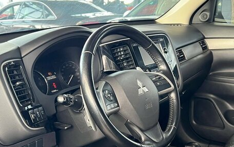 Mitsubishi Outlander III рестайлинг 3, 2014 год, 1 510 000 рублей, 8 фотография