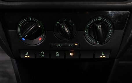 Skoda Rapid I, 2017 год, 1 100 000 рублей, 12 фотография